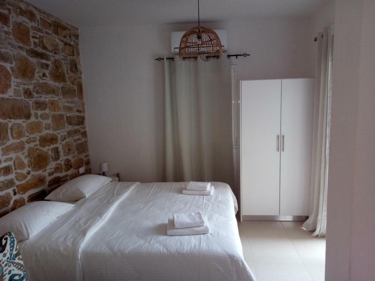 Antonios 1 Apartment มาตาลา ภายนอก รูปภาพ